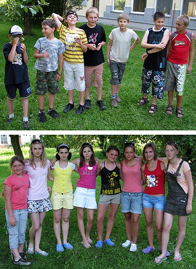  kluci z Ku��tka a d�vky Ku��tka :o)... 17.7.2009 ... foto: Vlastimil Ondra